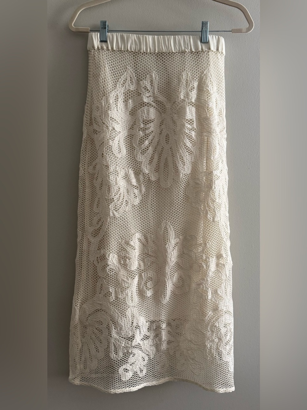 Misa Los Angeles Crochet Lace Midi Skirt - NWT - Small - Picture 3 of 6